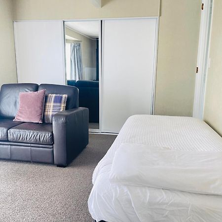 Cozy 1Br Stay In Taupo Central Εξωτερικό φωτογραφία