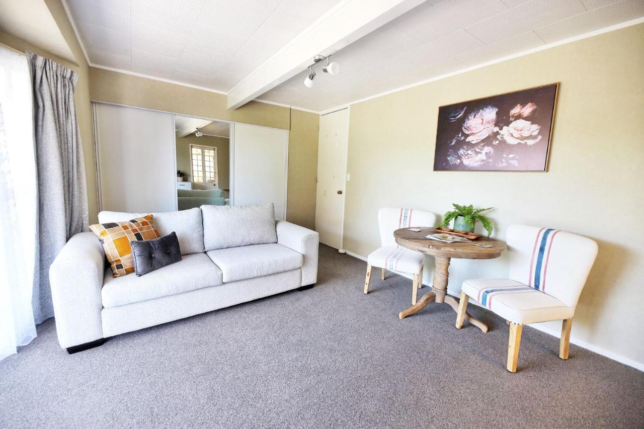 Cozy 1Br Stay In Taupo Central Εξωτερικό φωτογραφία