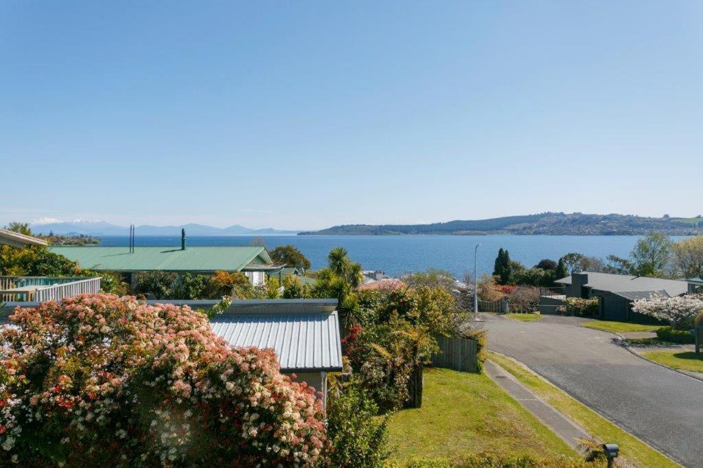 Cozy 1Br Stay In Taupo Central Εξωτερικό φωτογραφία